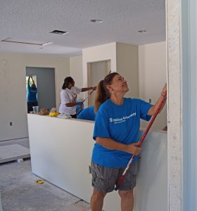 Oxford Site Women Build 2019 - interior painting
